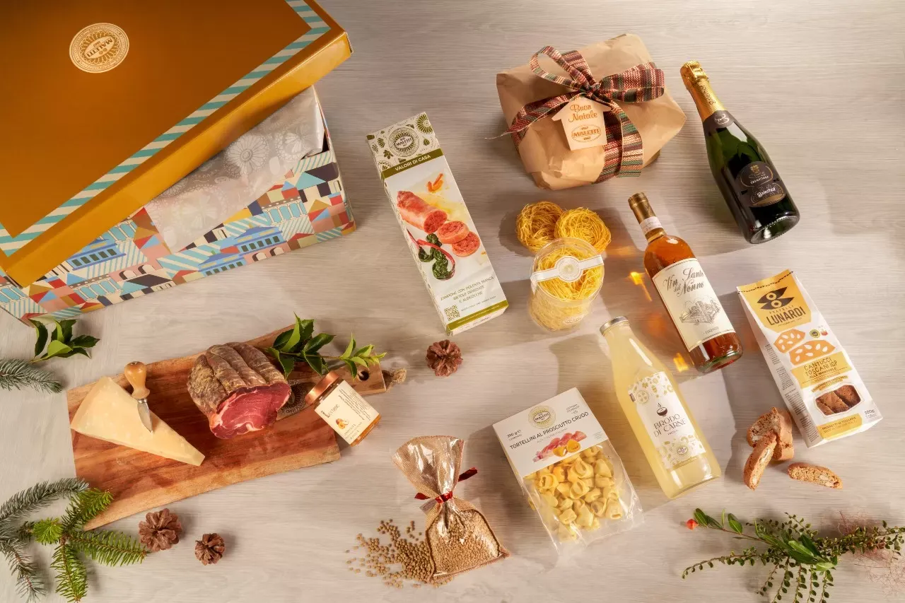 Cesto natalizio gastronomico prodotti tipici italiani
