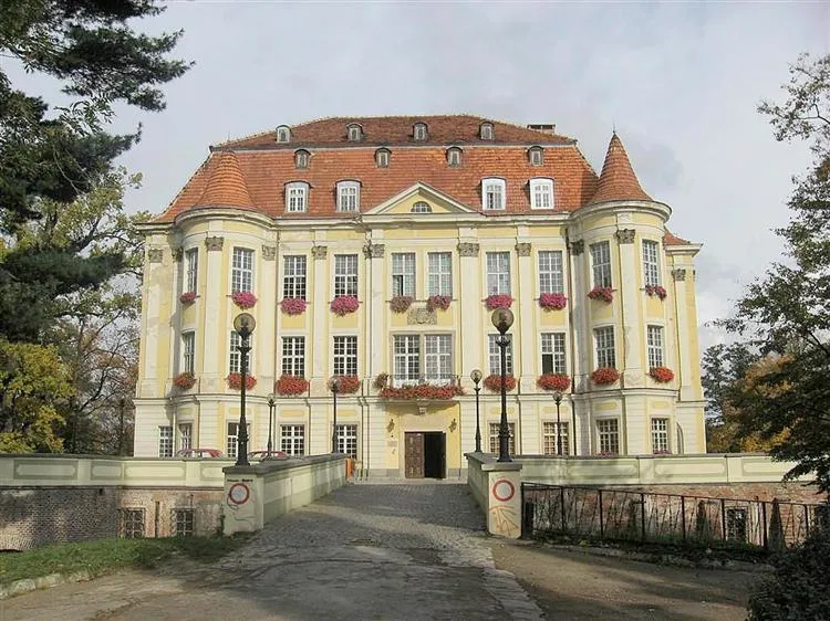Zdjęcie Zamki w okolicy Wrocławia: odkryj ukryte skarby Dolnego Śląska
