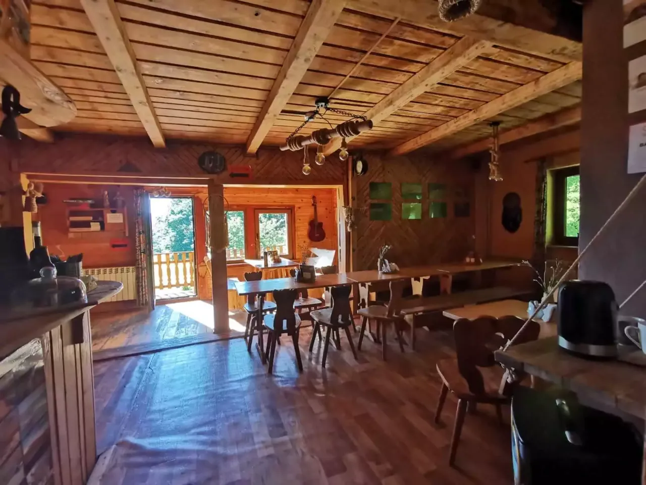 Nocleg Bacówka pod Honem pokoje