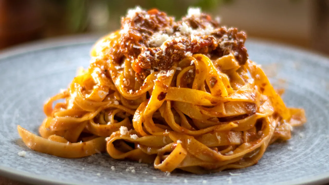 Tagliatelle z ragu alla bolognese