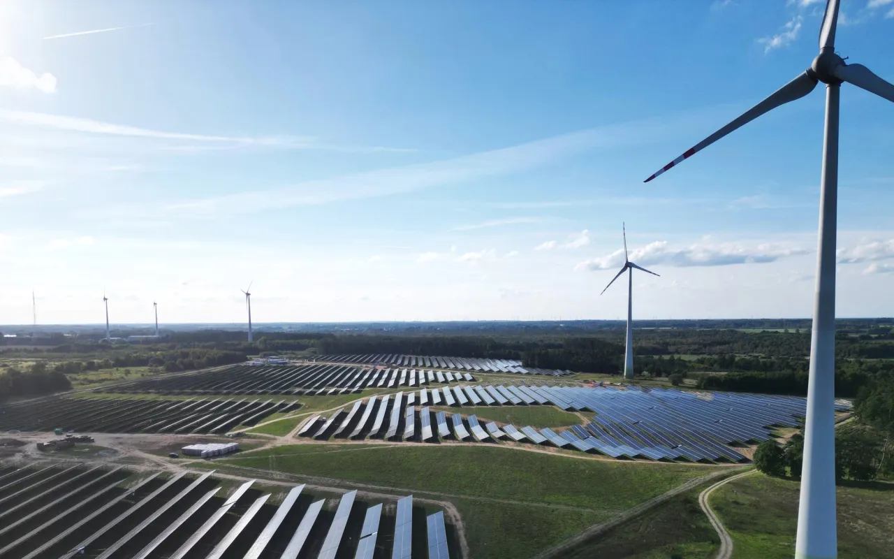 SMR Nowa Huta farma fotowoltaiczna