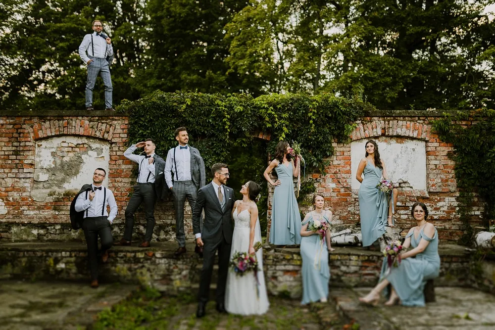 Spotkanie z księdzem w kancelarii parafialnej przed ślubem