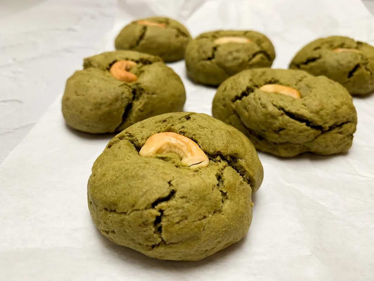 Technika pieczenia zielonych ciastek matcha