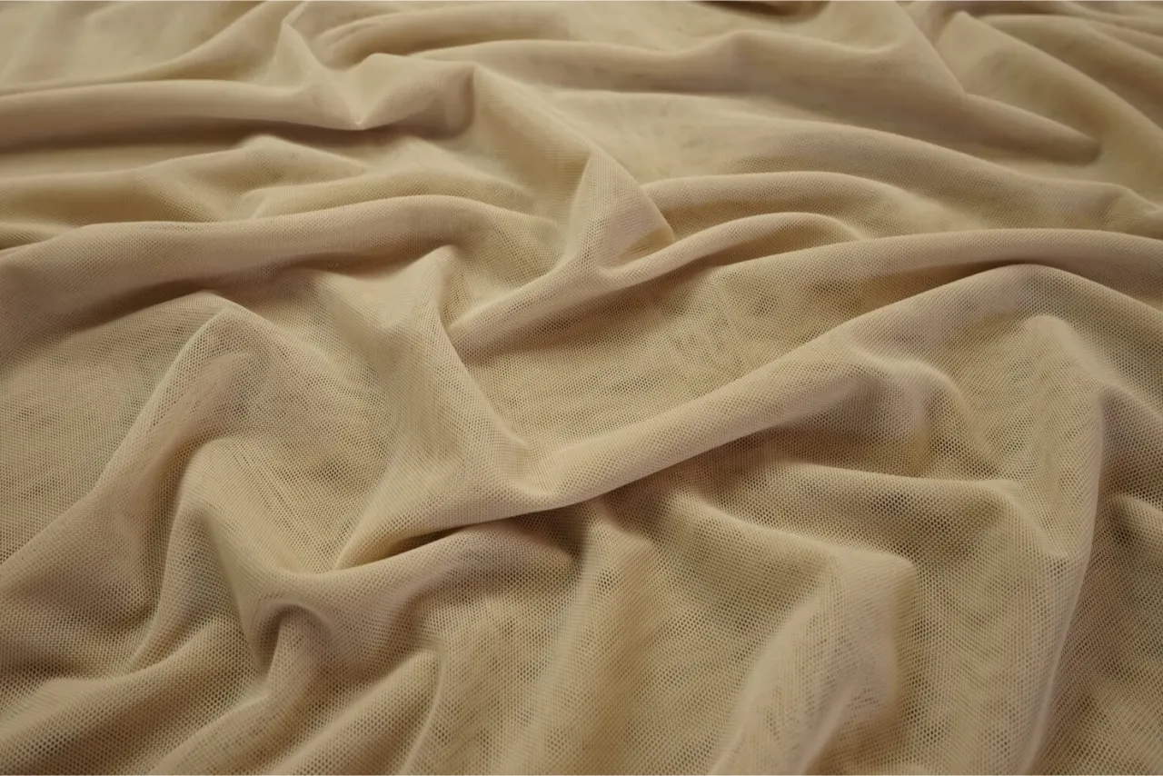 różne rodzaje tiulu na spódnice, tiul miękki sztywny