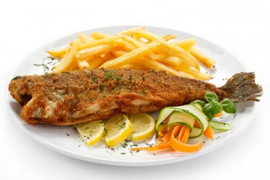 przygotowanie ryby do smażenia ze skórą