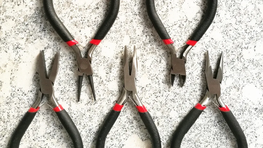 narzędzia do tworzenia biżuterii szczypce