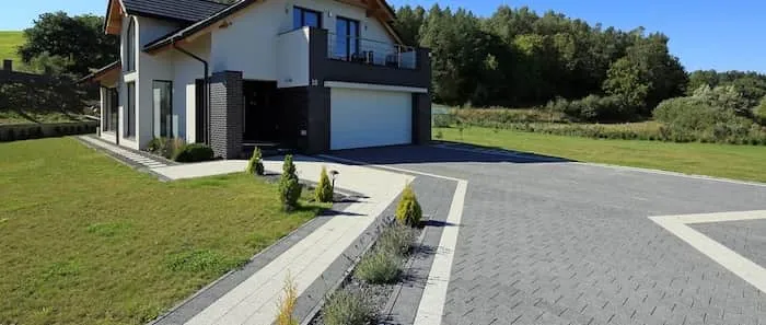 Zdjęcie Jak odnowić betonowy podjazd i uniknąć kosztownych napraw