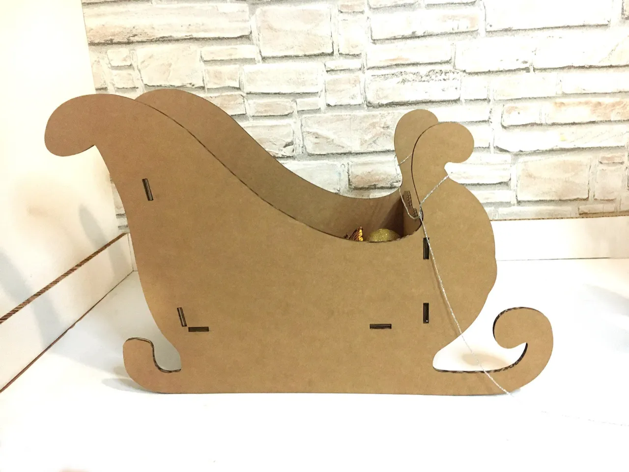 kartonowe sanie Mikołaja gotowe dekoracje