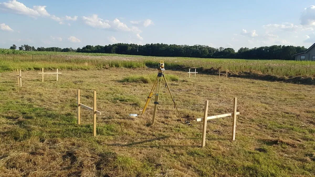 koszt wytyczenia budynku geodeta