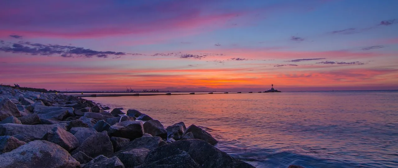 Mapa kolejowa Polski, pociągi nad morze, dworce nad Bałtykiem