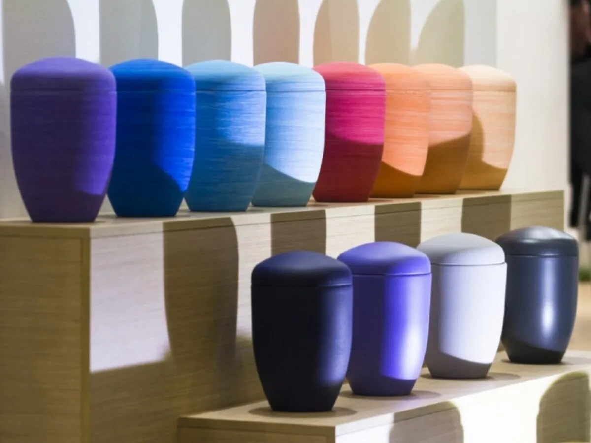 różne rodzaje urn pogrzebowych