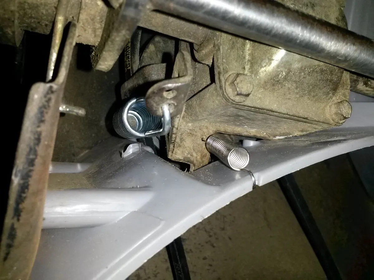 Kosiarka spalinowa napęd objawy usterki