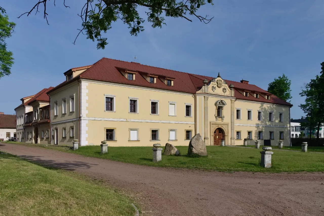 Zamek Tarnowice Stare renesansowa perła