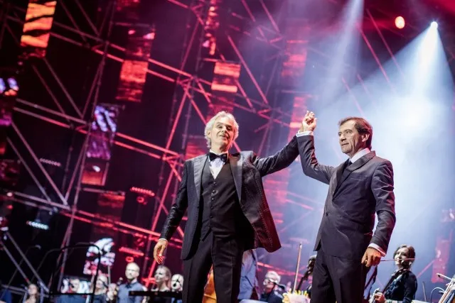 Zdjęcie Ile trwa koncert Andrei Bocellego? Czas i emocje na scenie