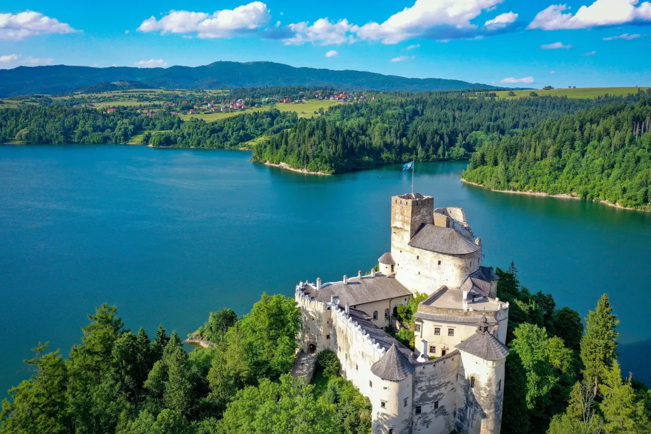 Jezioro Czorsztyńskie zamek Niedzica