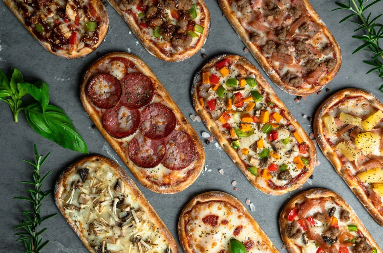 pizza gourmet presentation high quality ingredients