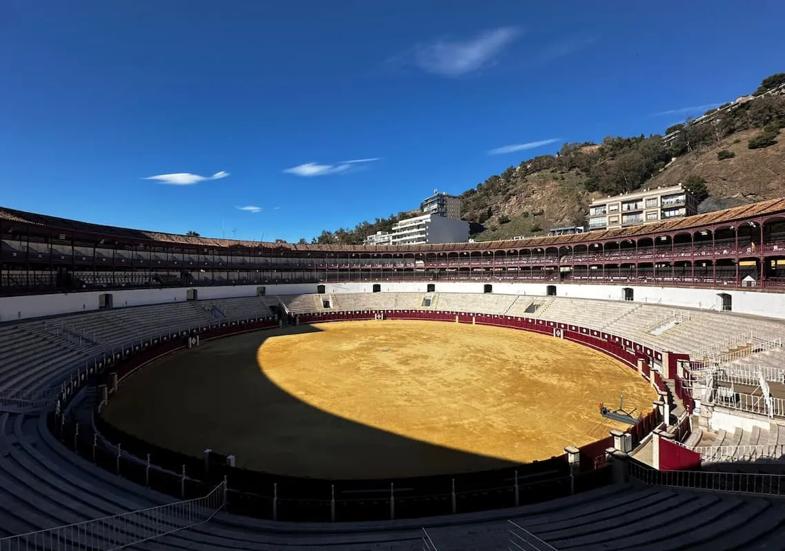 Grafika z harmonogramem walk lub arena walk