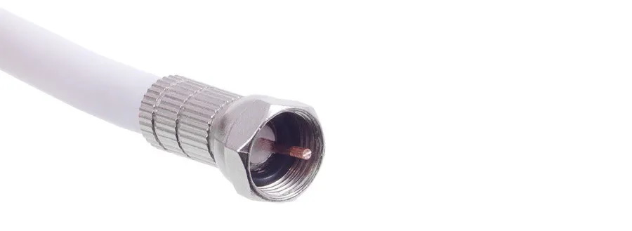 Błędy w zarabianiu kabla koncentrycznego, zwarcie, uszkodzona żyła