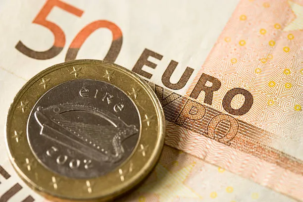 Zdjęcie Jaka waluta obowiązuje w Irlandii? Dowiedz się, co musisz wiedzieć