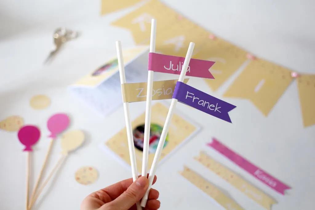 materiały do robienia zaproszeń DIY dla dzieci