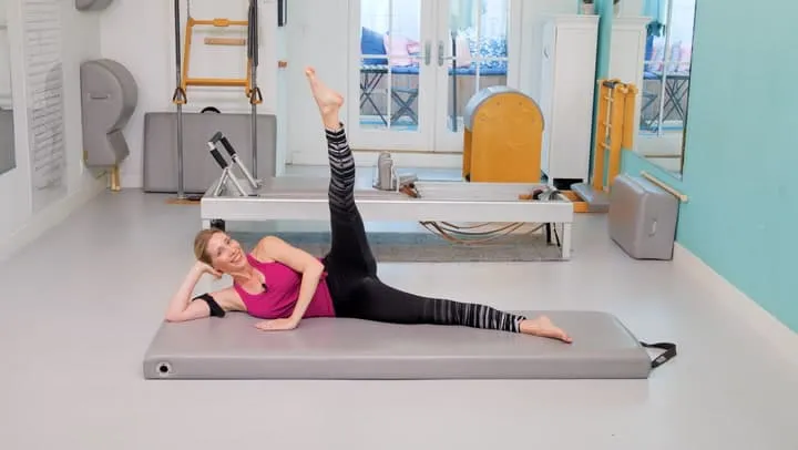 pilates dla początkujących mata