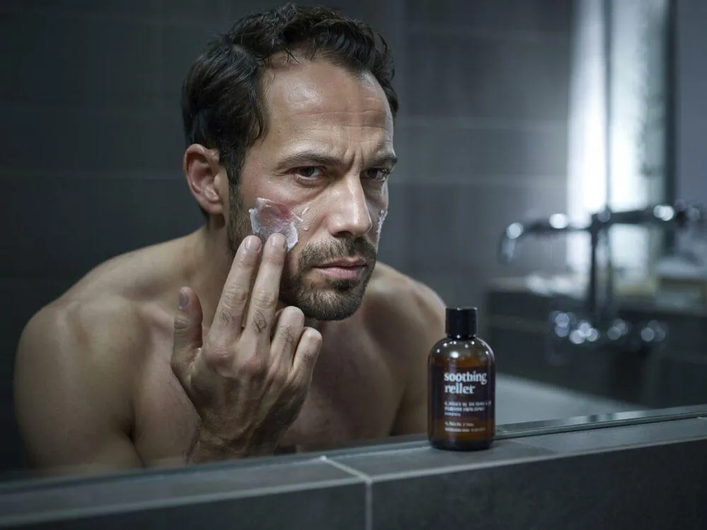 Składniki łagodzące w kosmetykach po goleniu