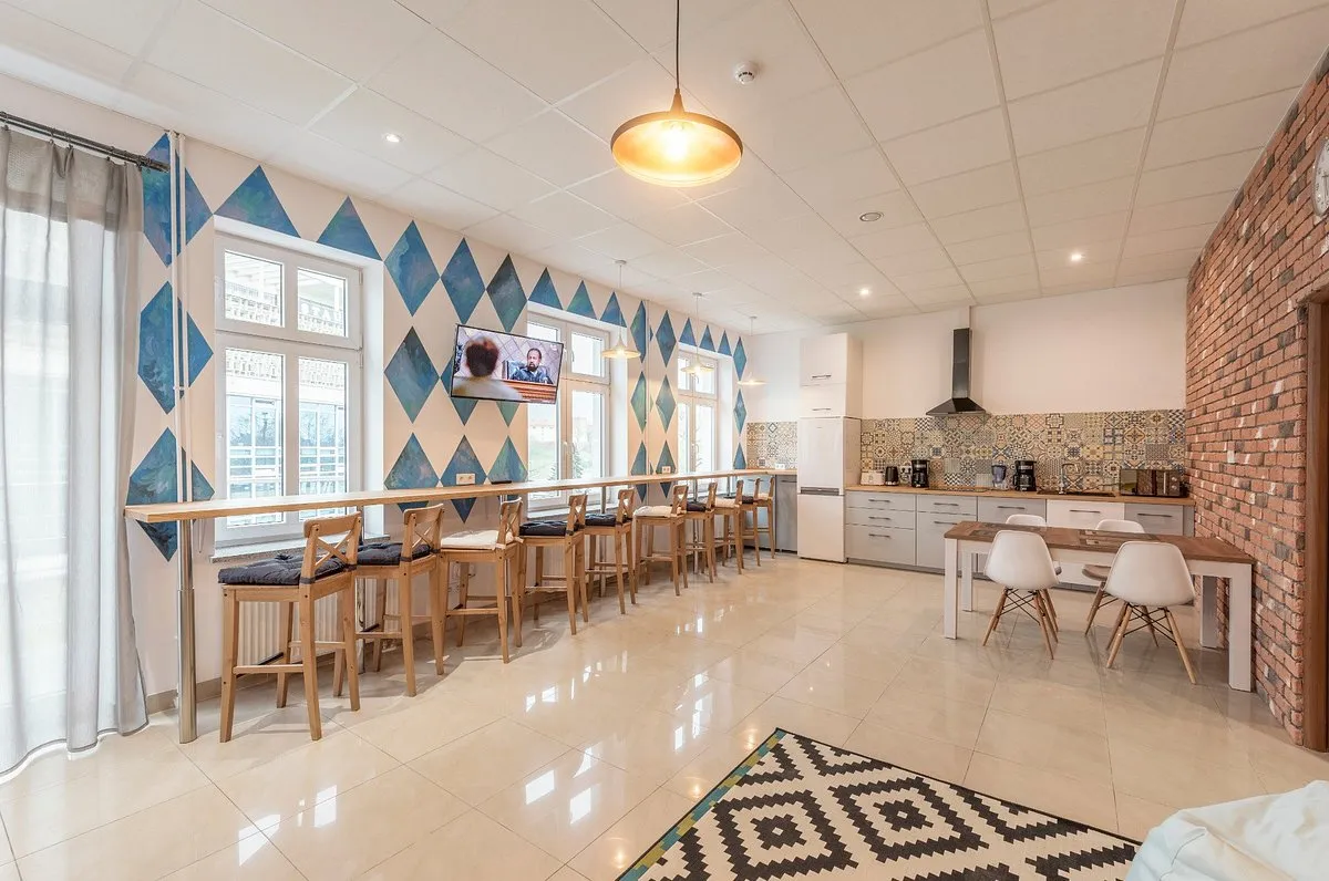 hostel common room polska kuchnia