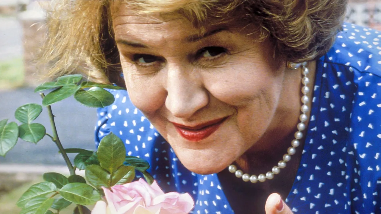 Co ludzie powiedzą serial plakat