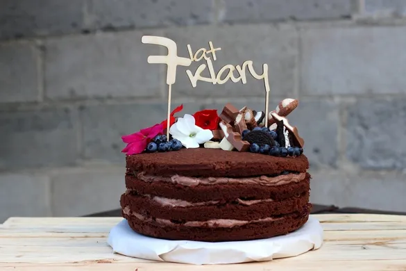 personalizowany topper na tort urodzinowy