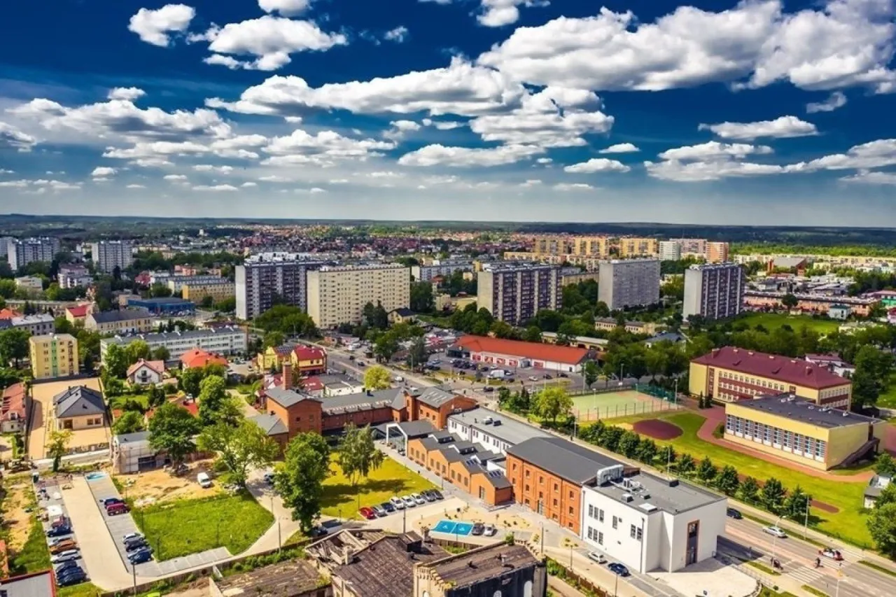 Zdjęcie Ile mieszkańców ma Ostrowiec Świętokrzyski? Zaskakujące dane demograficzne