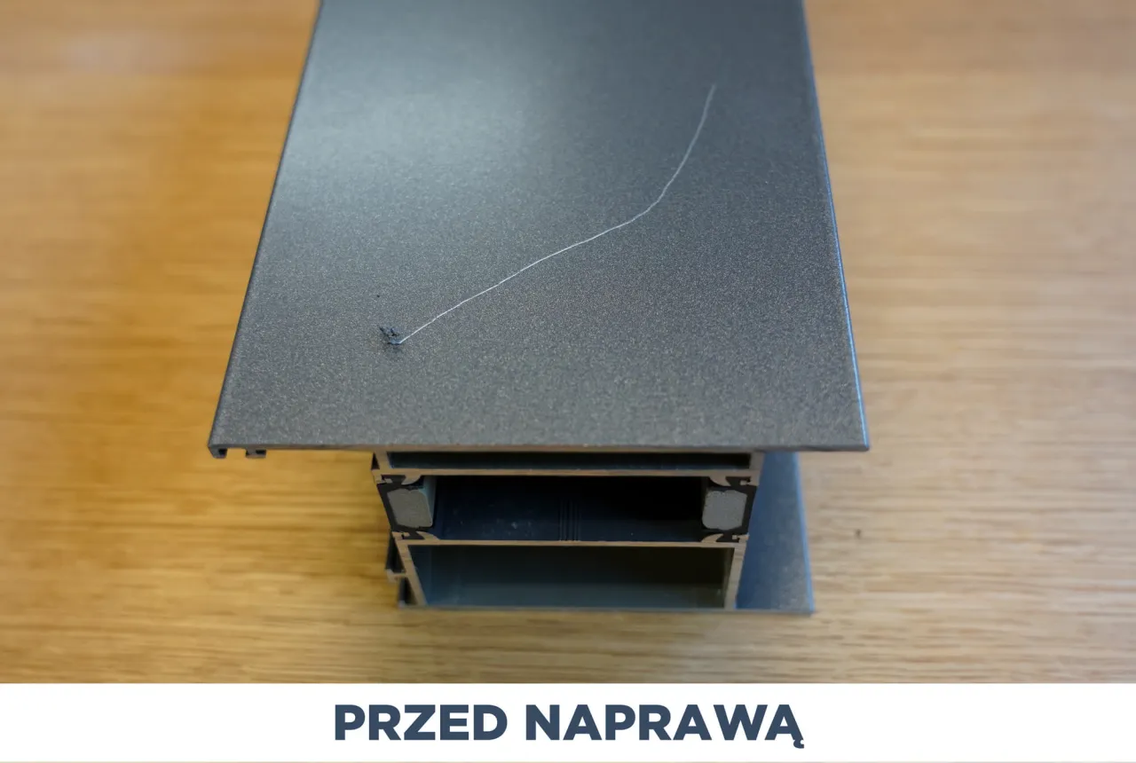 usuwanie taśmy z ram PCV drewnianych aluminiowych