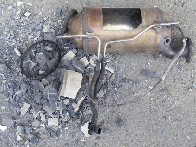 Proces programowego wyłączania DPF w samochodzie