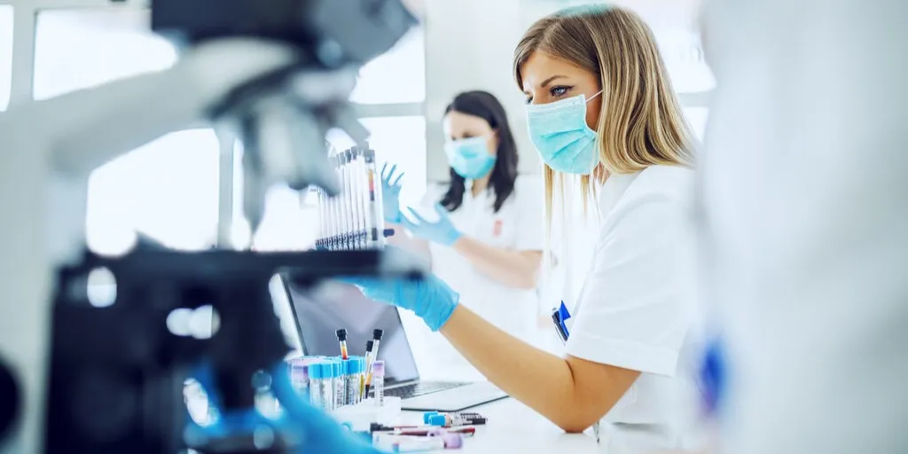 zastosowanie test&oacute;w PCR w medycynie