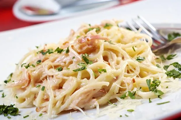 Zdjęcie Jak przygotować idealne spaghetti alla carbonara bez śmietany