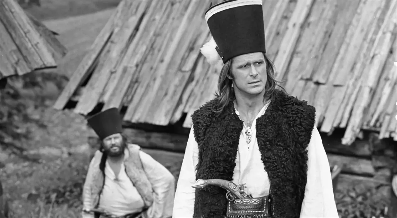 Marek Perepeczko jako Janosik w polskim serialu