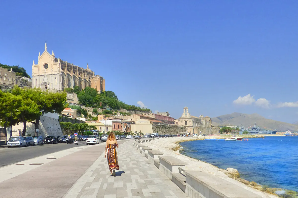 Gaeta centro storico lungomare