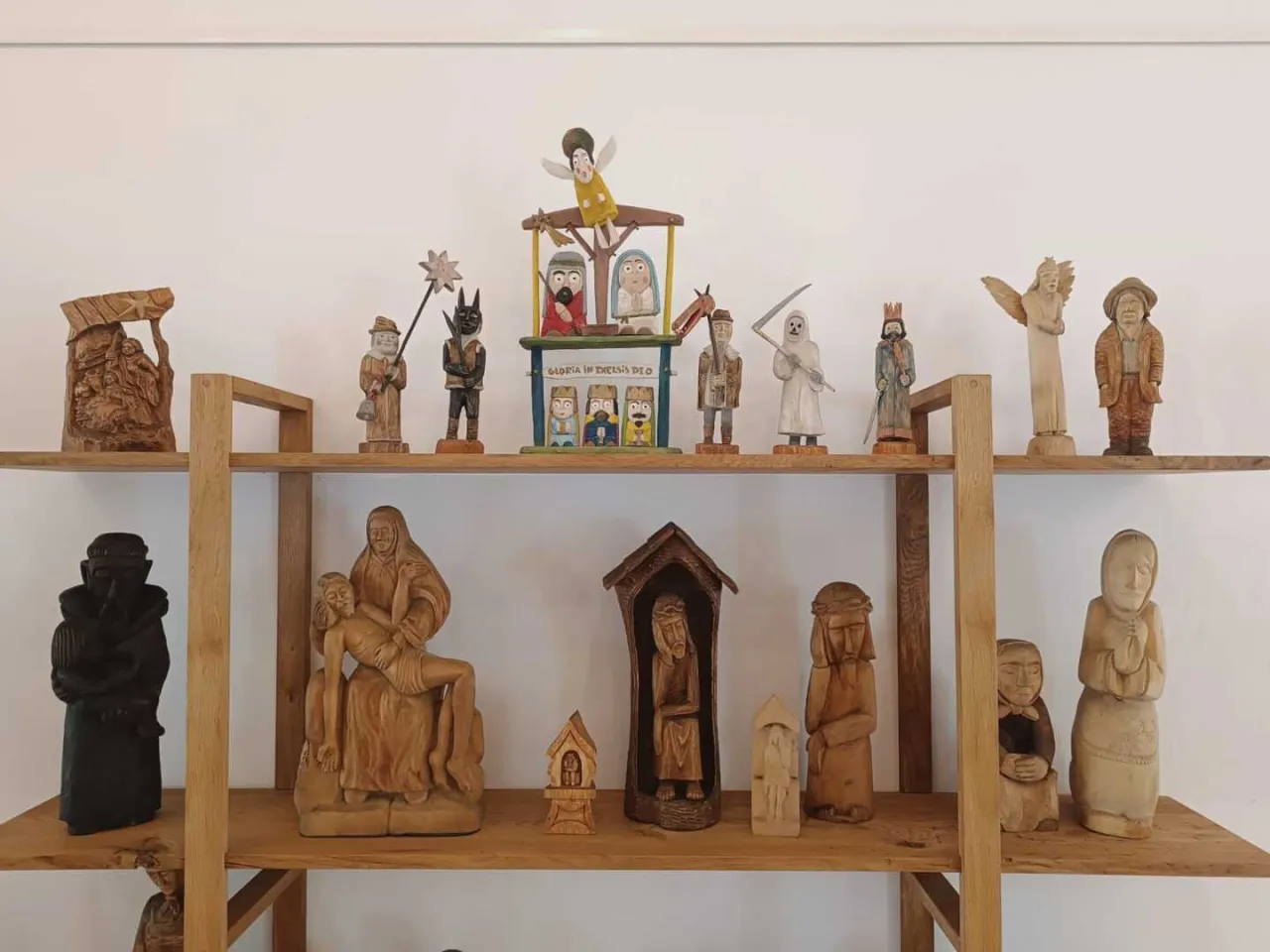 Polska rzeźba ludowa w drewnie