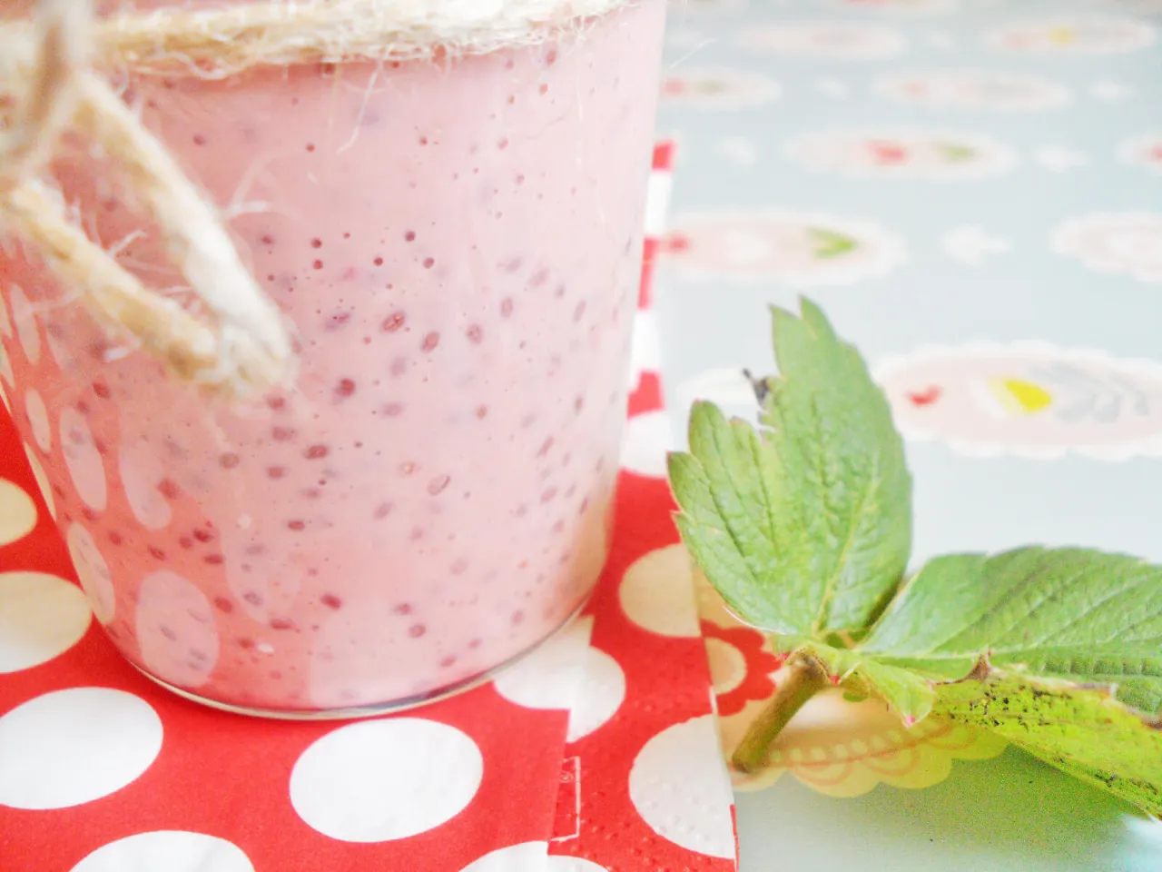 koktajl truskawkowy fit chia