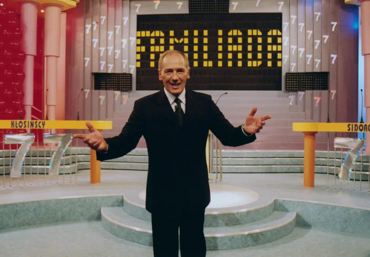 Prowadzący w studiu Familiady, gdzie można mieć uczulenie na pytania o 