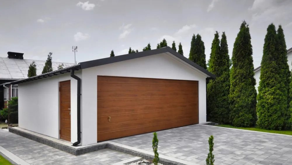 Rodzaje garaży: murowany, drewniany, blaszany, z płyt warstwowych