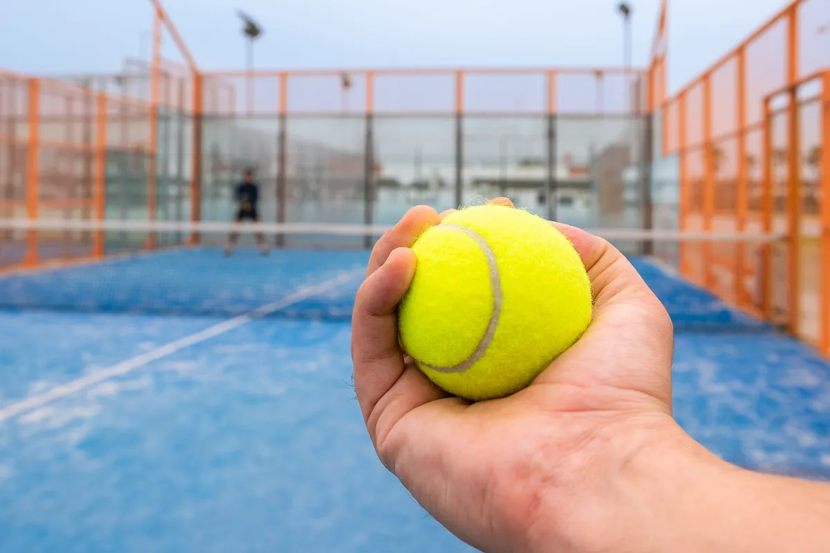 Zdjęcie Turnieje gry w padel: dlaczego ten sport podbija serca Hiszpanów