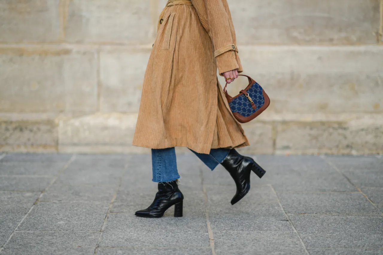 Stylizacje botki Badura z jeansami (rurki, mom jeans, wide leg)