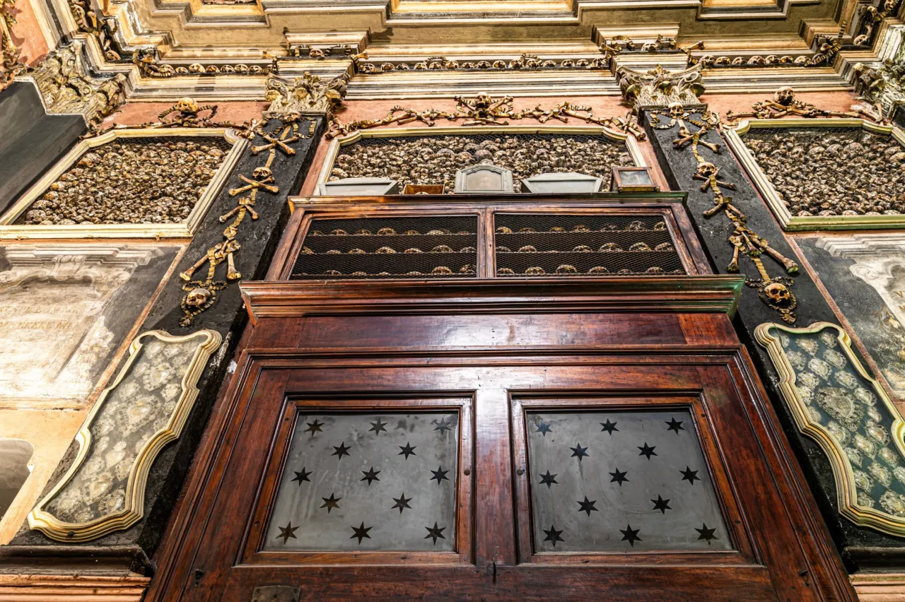 San Bernardino alle Ossa Mediolan wnętrze