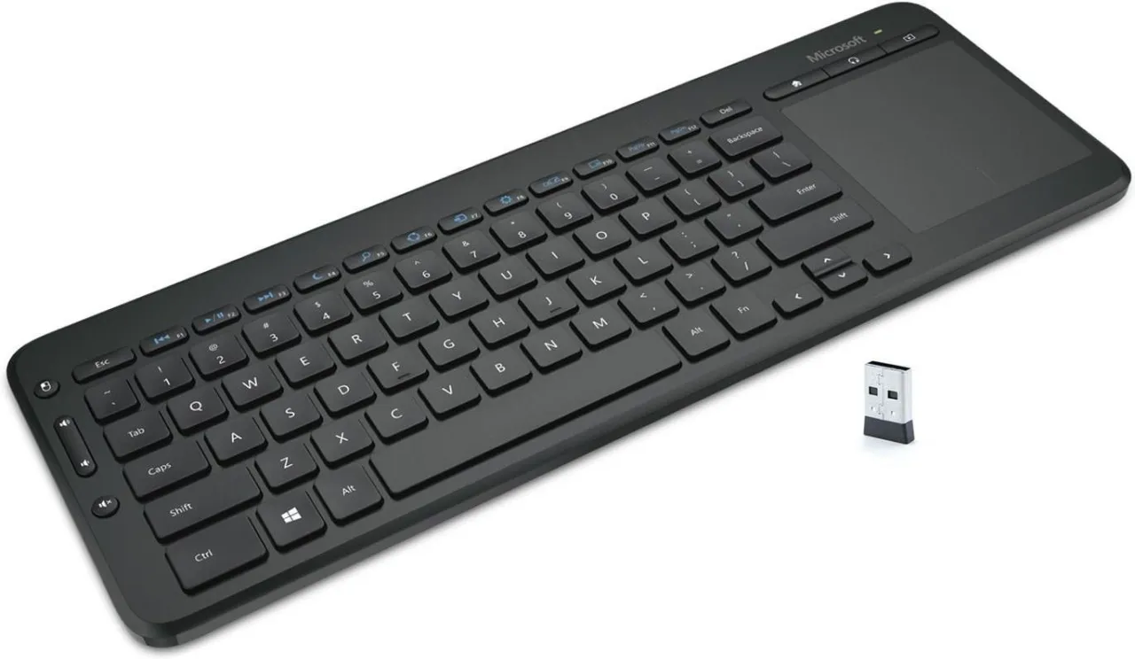 Zdjęcie Jak podłączyć klawiaturę Microsoft All-in-One Media - proste kroki
