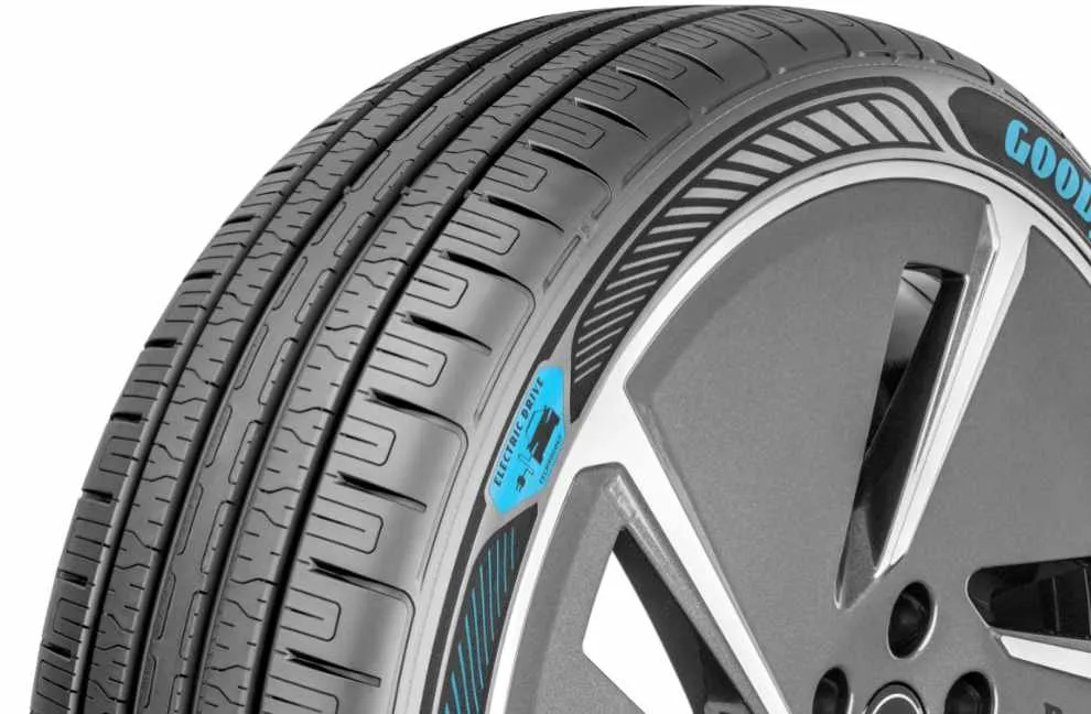 Opony do samochod&oacute;w elektrycznych, specjalistyczny sprzęt do wulkanizacji EV