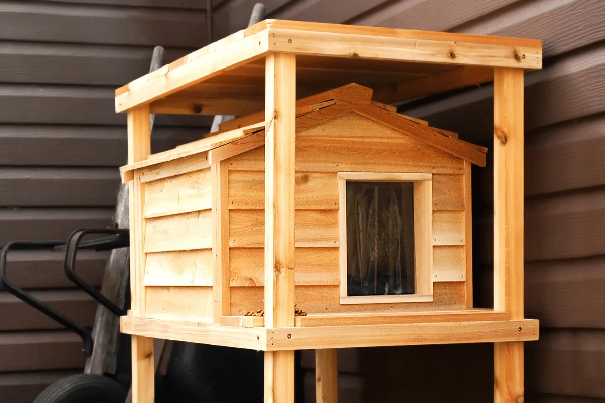 ocieplany domek dla kota wolno żyjącego schemat