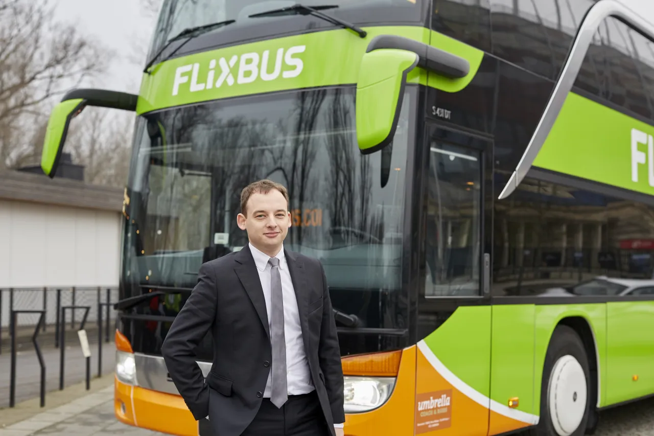 Metro Młociny pętla autobusowa FlixBus