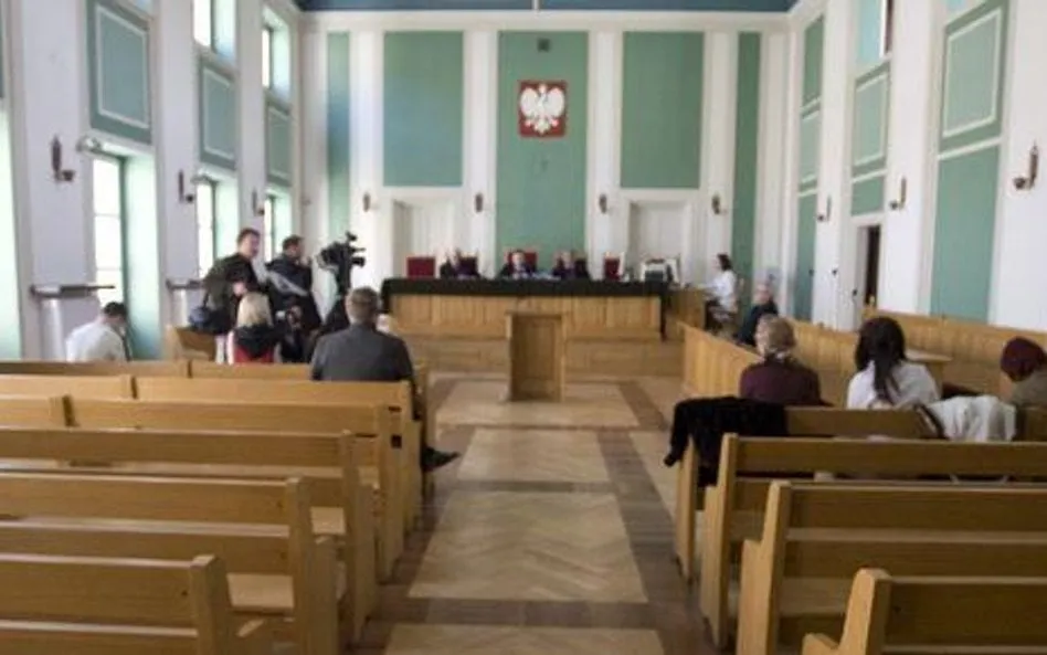 zwolnienie lekarskie sąd