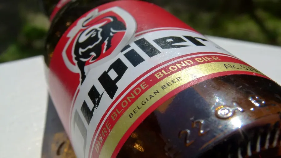 Zdjęcie Gdzie kupić piwo Jupiler? Sprawdź najlepsze oferty i sklepy