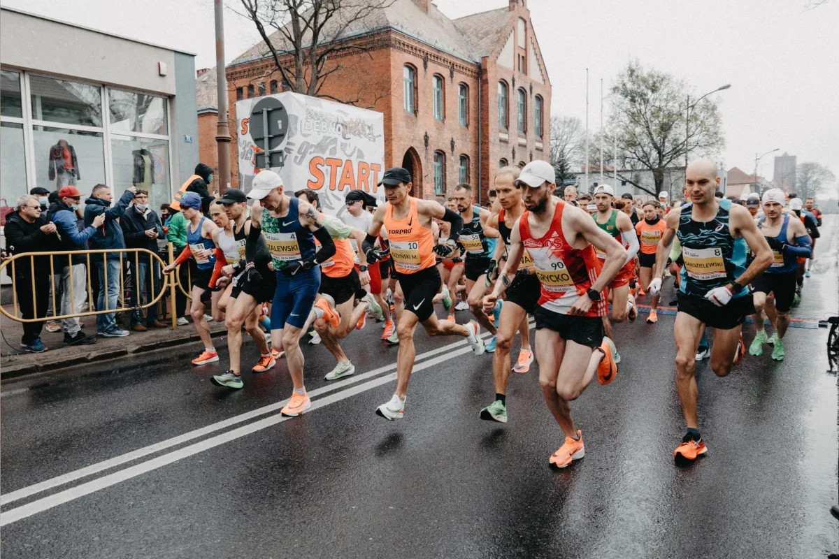 Zdjęcie Pierwszy maraton jaki czas: realistyczne oczekiwania na trasie